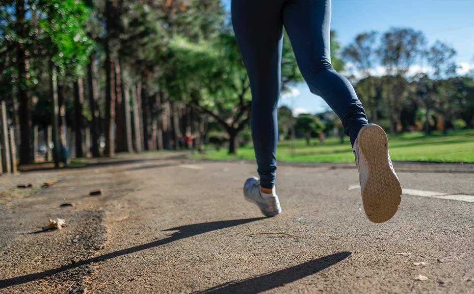 Ízületvédelem idősek és fiatalok számára | miért fontos?